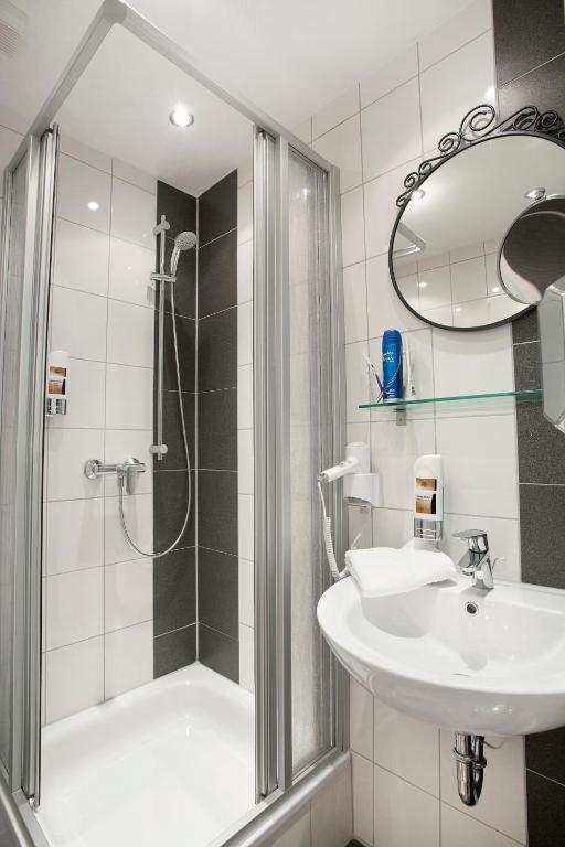 Hotel Design Apart Düsseldorf Zimmer foto